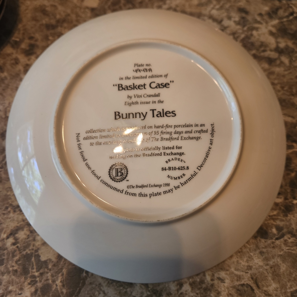 Decorative Plate with Rabbit Design - Picture 3 of 3